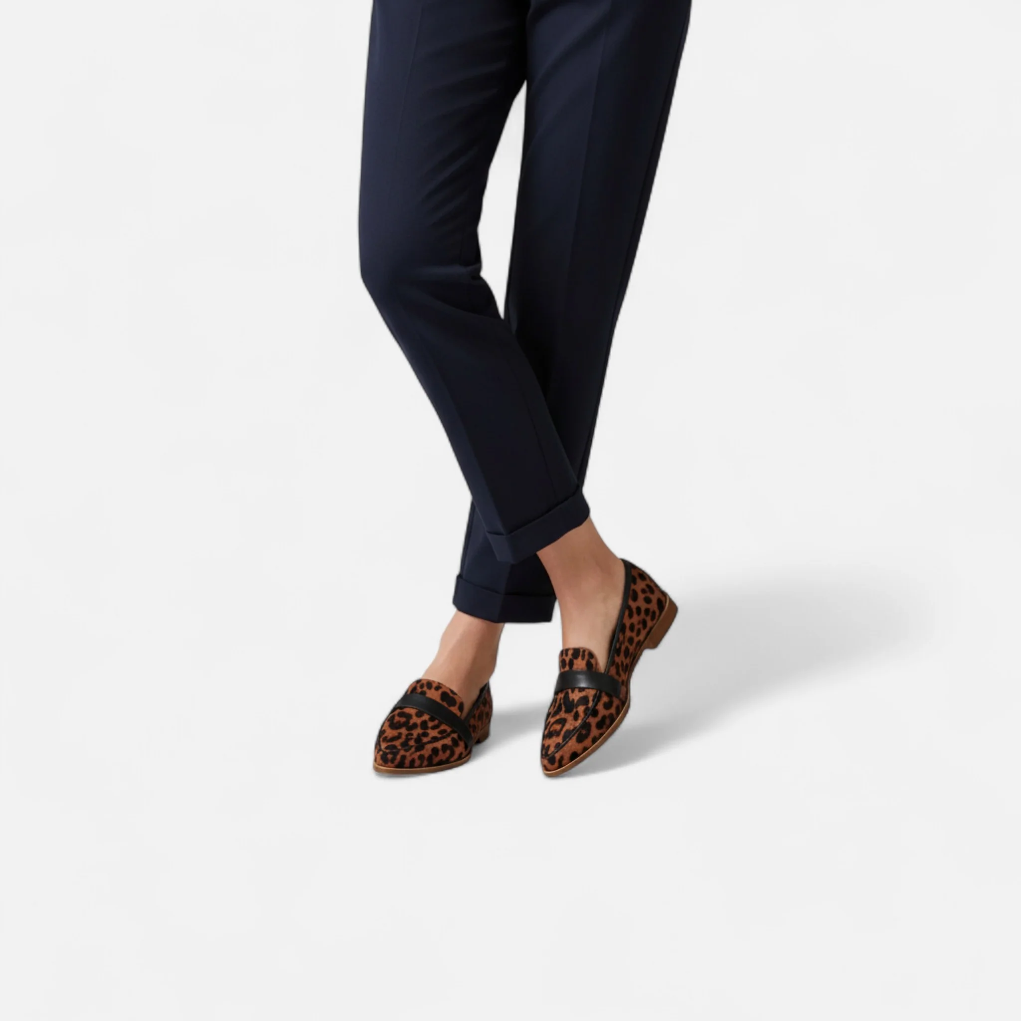 Women’s Retro Pointed-Toe Loafers - Image 7